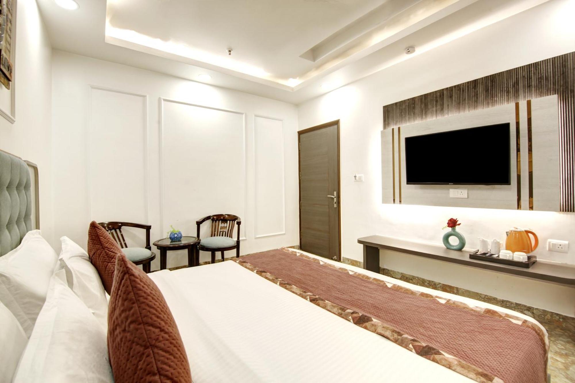 Hotel All Iz Well-By Haveliya Hotels- Traveller'S Choice Award Winner 2025 New Delhi Exterior photo